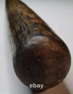 1916-1933 Louisville Slugger 42 Hillerich & Bradsby Patent 716541 Baseball Bat 1916-1933 Louisville Slugger 42 Hillerich & Bradsby Patent 716541 Baseball Bat