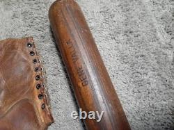 1920's Spaulding Baseball Bat Great Condition (Gene Valla)