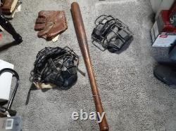 1920's Spaulding Baseball Bat Great Condition (Gene Valla)