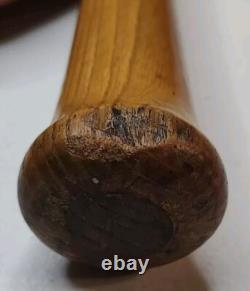 1922-1933 Louisville Slugger 42 Hillerich & Bradsby Patent 716541 Baseball Bat