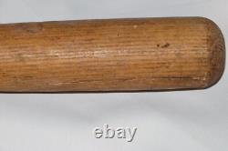 1950's Mathews Style No. WTA Hanna Batrite 33 Baseball Bat Northern Ash 1950's Mathews Style No. WTA Hanna Batrite 33 Baseball Bat Northern Ash