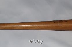 1950's Mathews Style No. WTA Hanna Batrite 33 Baseball Bat Northern Ash 1950's Mathews Style No. WTA Hanna Batrite 33 Baseball Bat Northern Ash