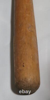 1950's Mathews Style No. WTA Hanna Batrite 33 Baseball Bat Northern Ash 1950's Mathews Style No. WTA Hanna Batrite 33 Baseball Bat Northern Ash