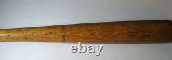 1960s Roberto Clemente Baseball Bat Louisville Slugger Hillerich & Bradsby 125