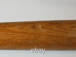 1960s Roberto Clemente Baseball Bat Louisville Slugger Hillerich & Bradsby 125