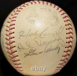 1961-62 New York Yankees WORLD SERIES TEAM Signed Ball WHITEY FORD 60s hof vtg