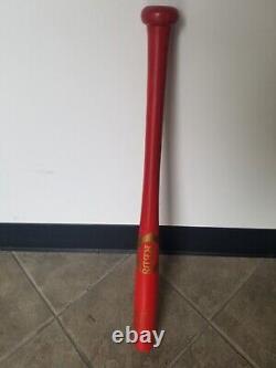 1980's VINTAGE PETE ROSE RED MANAGER BAT, AUTOGRAHED BY PETE With INSCRIPTION