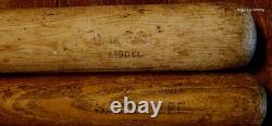 2× Vintage Adirondack Wood Baseball? Bats 2× Vintage Adirondack Wood Baseball? Bats