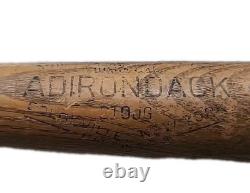2× Vintage Adirondack Wood Baseball? Bats 2× Vintage Adirondack Wood Baseball? Bats
