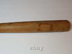 33 Old 1950s Nellie Fox Baseball Bat Louisville Slugger Hillerich & Bradsby 140