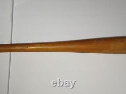 33 Old 1960s Roy White Baseball Bat Louisville Slugger Hillerich & Bradsby 180