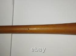 33 Old 1960s Roy White Baseball Bat Louisville Slugger Hillerich & Bradsby 180