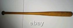 33 Old 1960s Roy White Baseball Bat Louisville Slugger Hillerich & Bradsby 180