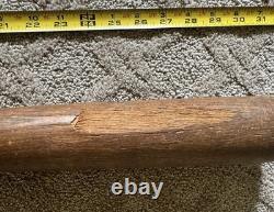 35 Joe DiMaggio H&B #14 1930's / 40's Era Baseball Wood Ball Bat Crack Vintage 35 Joe DiMaggio H&B #14 1930's / 40's Era Baseball Wood Ball Bat Crack Vintage
