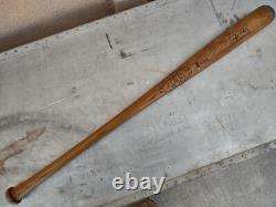 40's Vintage Hillerich & Bradsby Co No 14 Safe Hit BABE RUTH MODEL Baseball Bat 40's Vintage Hillerich & Bradsby Co No 14 Safe Hit BABE RUTH MODEL Baseball Bat