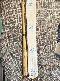 Adirondack Big Stick Cody Vintage Baseball Bat Bob Cady with Mizuno Sleeve