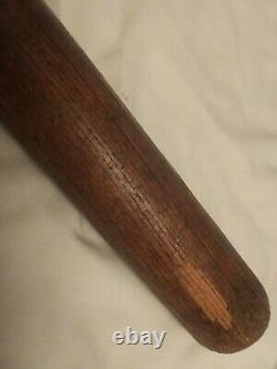 Antique Vintage Baseball Bat Hand Turn Rare 33 34 oz. Unique Handle No markings