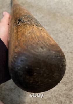 Antique Vtg 1920s Louisville Bat Co. No. 19 Decal Baseball Bat 34 Louisville KY