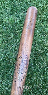 Awesome VINTAGE EARLY 1920s GOLDSMITH THE BEAR CAT BASEBALL BAT Antique Old 29