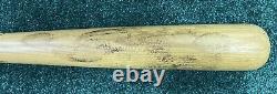 Bill Pleis 1965 Minnesota Twins World Series Vintage Game Used Bat Pitcher RARE