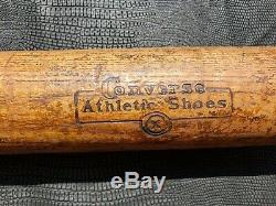 D & M Vintage Dog Pointer Baseball Bat