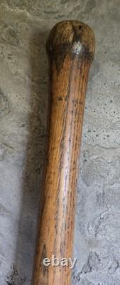 Early 1900s Draper Maynard D&M Wood Bat, No. 20. Lucky Dog No Spots Early 1900s Draper Maynard D&M Wood Bat, No. 20. Lucky Dog No Spots