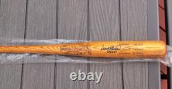 Frank Robinson Signed Autographed Vintage Bat With 586 Hr Inscription Jsa Frank Robinson Signed Autographed Vintage Bat With 586 Hr Inscription Jsa