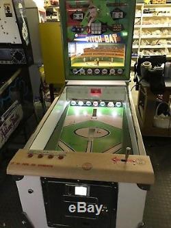 Fully Restored Custom Vintage Williams Pitch & Bat Baseball arcade game