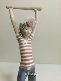 Gorgeous Vintage Retired Lladro Baseball Player with Bat #5289 (12.5 tall)