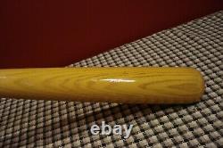 Hank Aaron type Adirondack Whip Action Vintage Bat NOS Never Played With