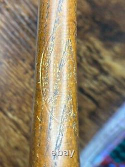 JOE DIMAGGIO1940s VINTAGE 16 MINI LOUISVILLE SLUGGER SOUVENIR BASEBALL BAT