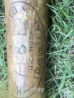 Lot 2 Vintage Antique Wooden Baseball Bats Louisville Slugger Hillerich Bradsby