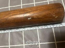 Louisville Bat Co. Antique No. 12 Vintage Baseball Bat 34 inches Louisville KY