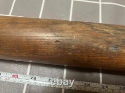 Louisville Bat Co. Antique No. 12 Vintage Baseball Bat 34 inches Louisville KY