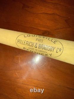 Louisville Pro Little League New York Yankees Bat Rare Vintage JOE PEPITONE