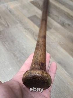 MICKEY MANTLE MODEL NO 130S HILLERICH & BRADSBY MODEL BAT Special Safe Hit Rare