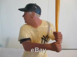 MICKEY MANTLE New York Yankees HOF Vintage 60s Hartland Figurine withORIGINAL BAT