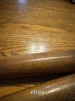 Pair Of Vintage Wooden 22 Baseball Bats Louisville Slugger 25 Brooks Robinson