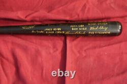 RARE 1951 NEW YORK GIANTS BASEBALL WORLD SERIES NL Champions VINTAGE BLACK BAT