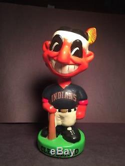RARE Vintage Cleveland Indians Bobblehead/Nodder Holding Bat