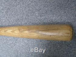 Roberto Clemente Full Size Vintage Style Hillerich Bradsby Baseball Bat 34.5