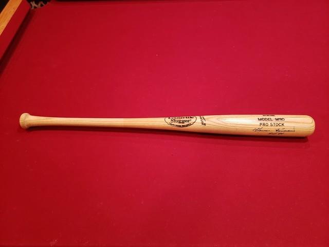 Vintage Harmon Killebrew Autographed Ls Model M110 Full Size Bat Minnesota Twins