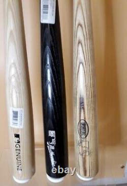 VINTAGE LOUISVILLE SLUGGER BASEBALL BATS Lot of 4 Display Wall Brackets Included