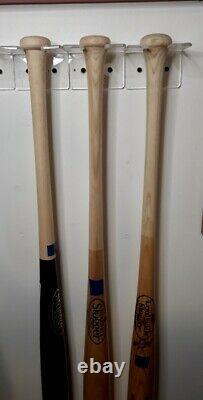 VINTAGE LOUISVILLE SLUGGER BASEBALL BATS Lot of 4 Display Wall Brackets Included