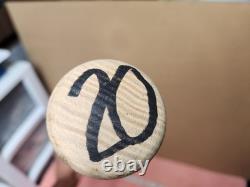 VTG Frank White AUTOGRAPHED BAT Royals Louisville Slugger P72 DiMag ESTATE VTG Frank White AUTOGRAPHED BAT Royals Louisville Slugger P72 DiMag ESTATE