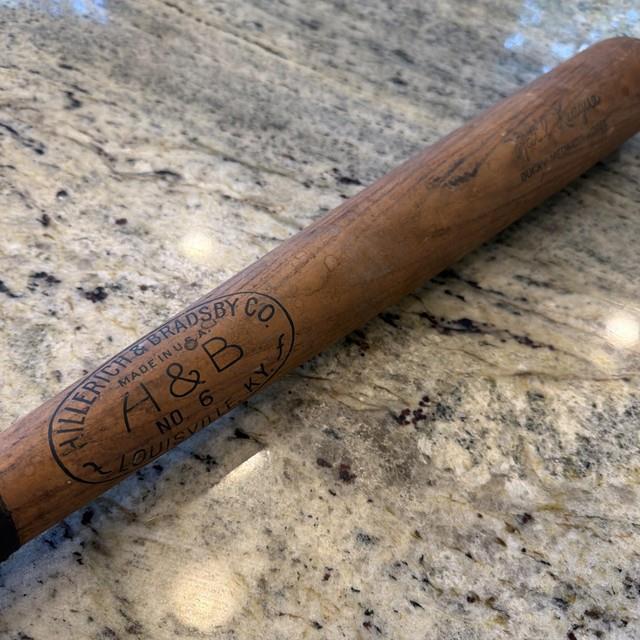 Vtg Hillerich & Bradsby Co No 6 Ducky Medics Model Wooden Bat Old Repair 35