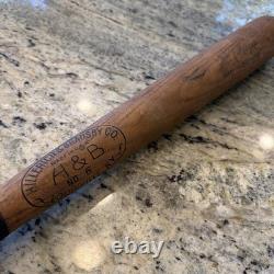 VTG Hillerich & Bradsby Co No 6 Ducky Medics Model Wooden Bat Old Repair 35