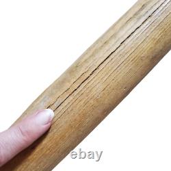 VTG Louisville Slugger Wood Baseball Bat 125 Hillerich Bradsby Bill Goodman FLAW VTG Louisville Slugger Wood Baseball Bat 125 Hillerich Bradsby Bill Goodman FLAW