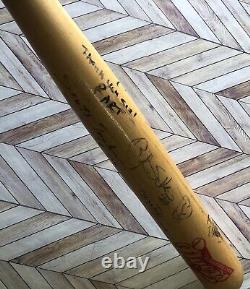 VTG Schaumburg Flyers(Jewel Osco) Fanfare Signed Baseball Bat. Multiple Signiture