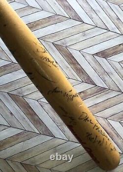 VTG Schaumburg Flyers(Jewel Osco) Fanfare Signed Baseball Bat. Multiple Signiture